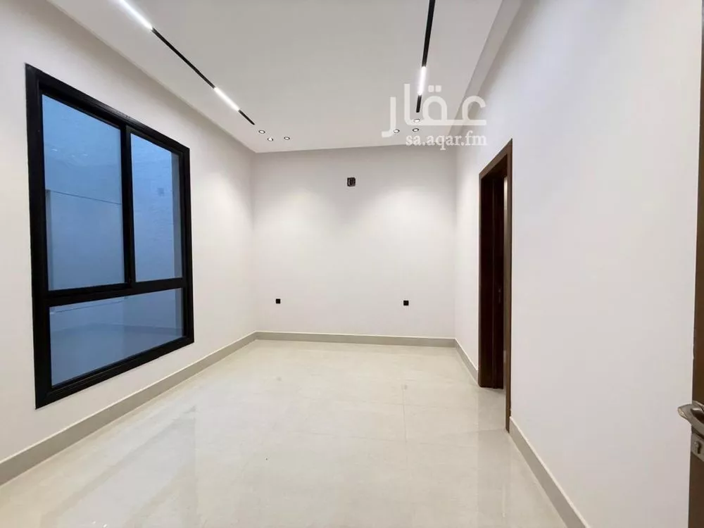 6 bedroom villa in Al Mahdiyyah 17