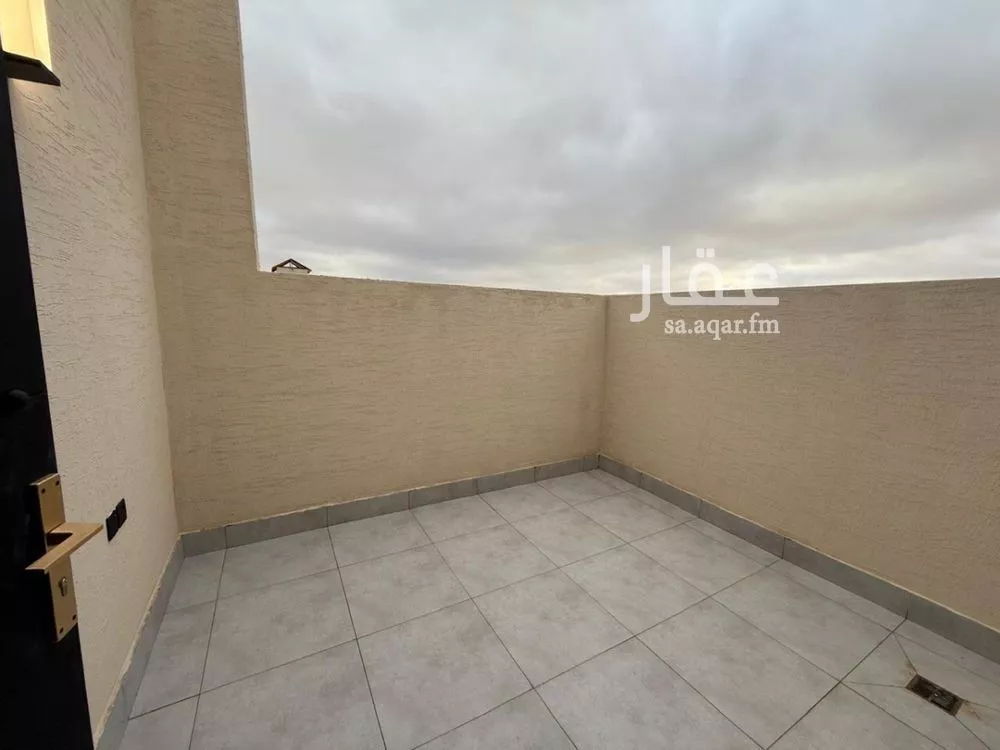 6 bedroom villa in Al Mahdiyyah 24