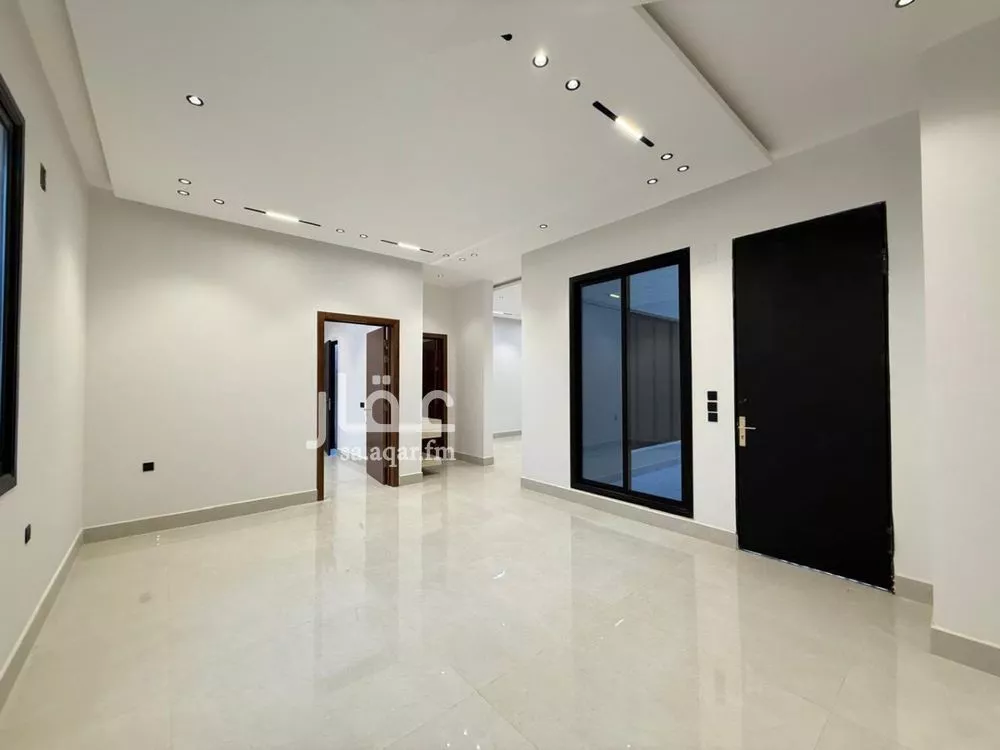 6 bedroom villa in Al Mahdiyyah 6