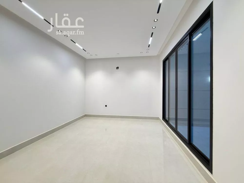 6 bedroom villa in Al Mahdiyyah 8