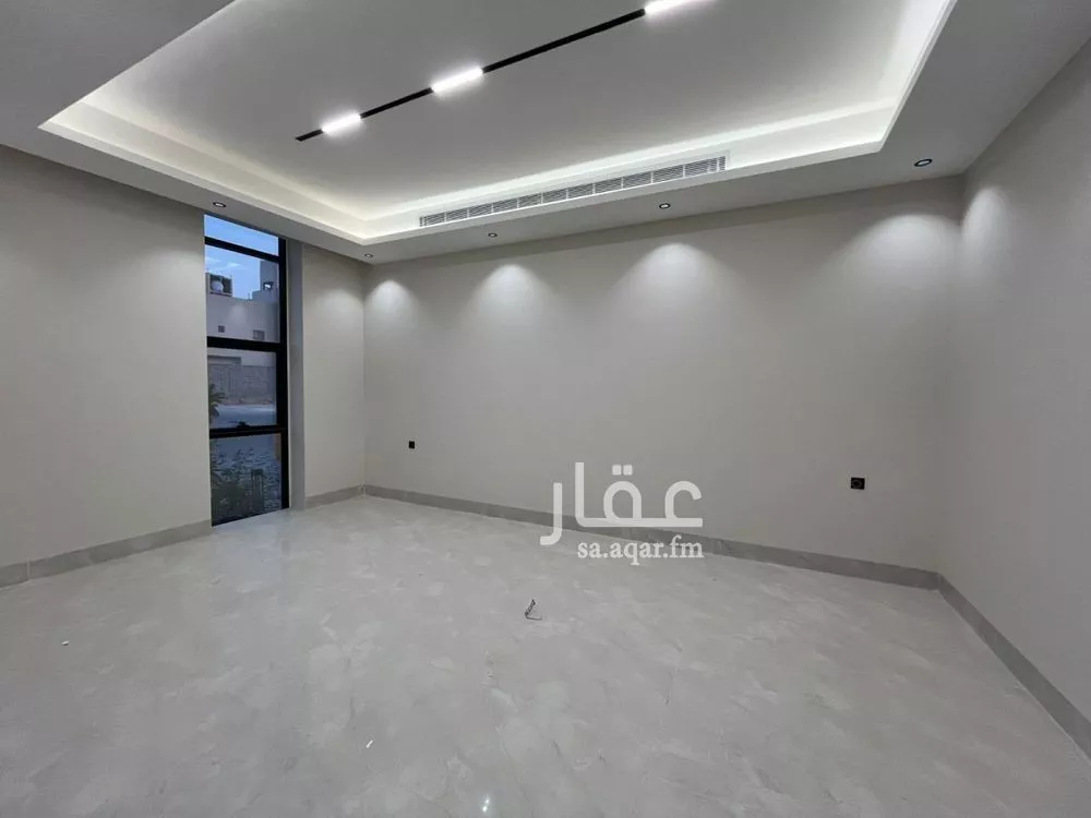 6 bedroom villa in Al Mahdiyyah 22