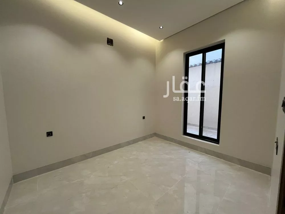 6 bedroom villa in Al Mahdiyyah 4
