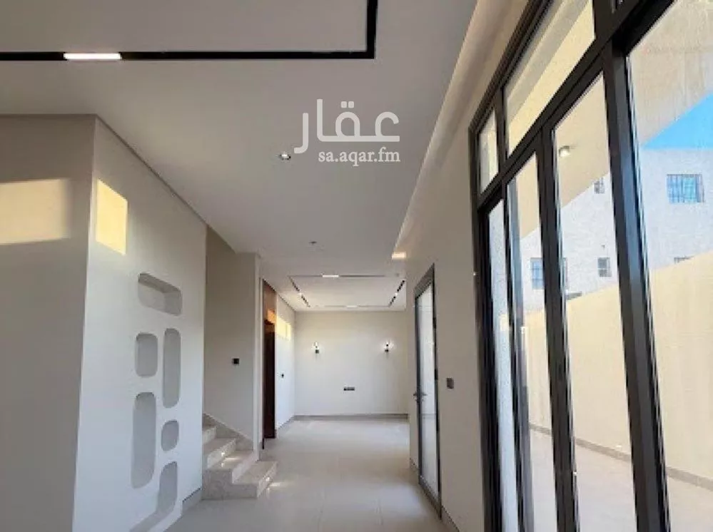 6 bedroom villa in Al Mahdiyyah 2