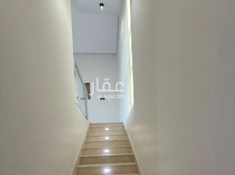 6 bedroom villa in Al Mahdiyyah 6