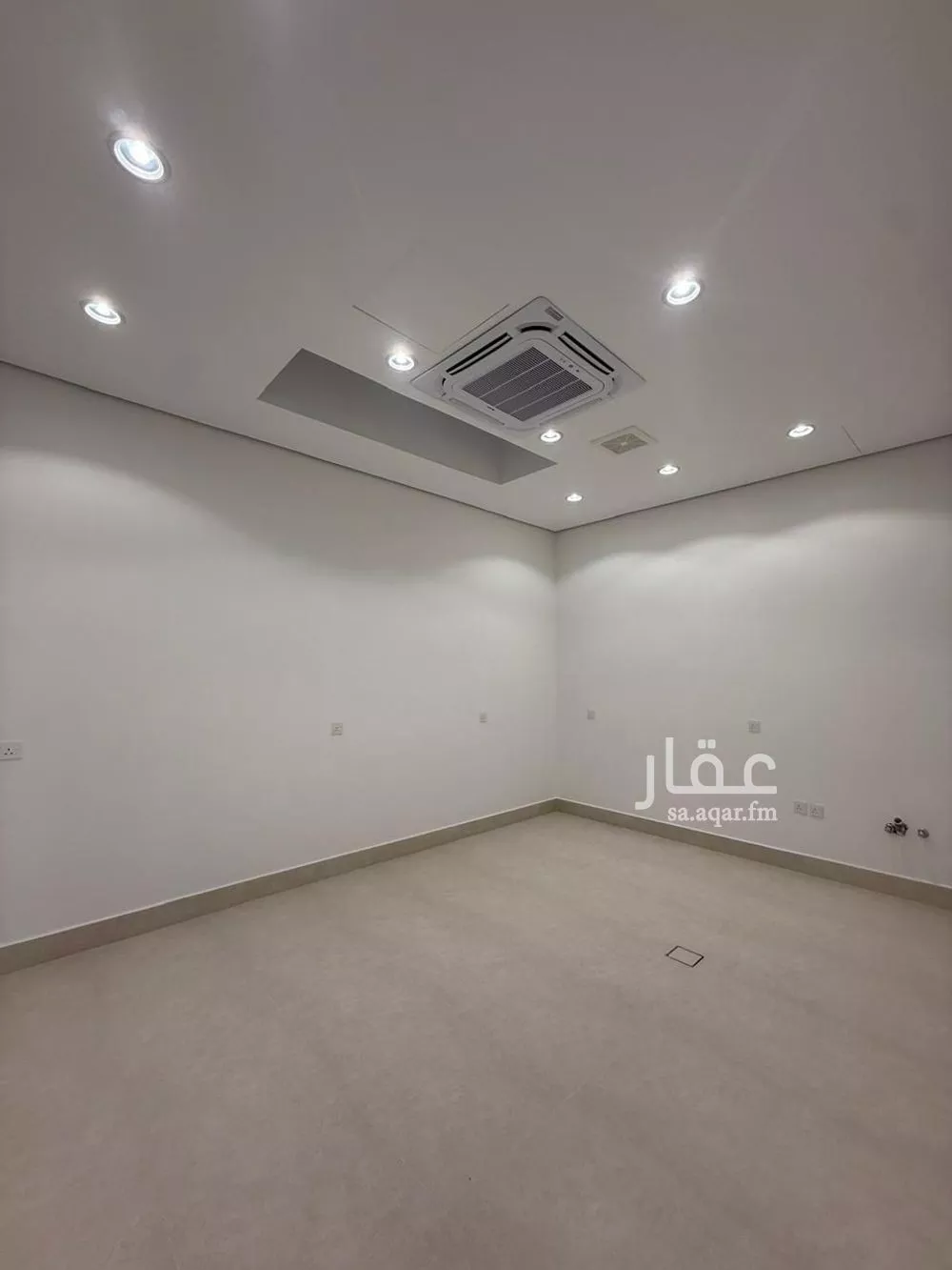 6 bedroom villa in Al Mahdiyyah 2