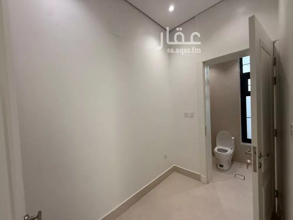 6 bedroom villa in Al Mahdiyyah 17