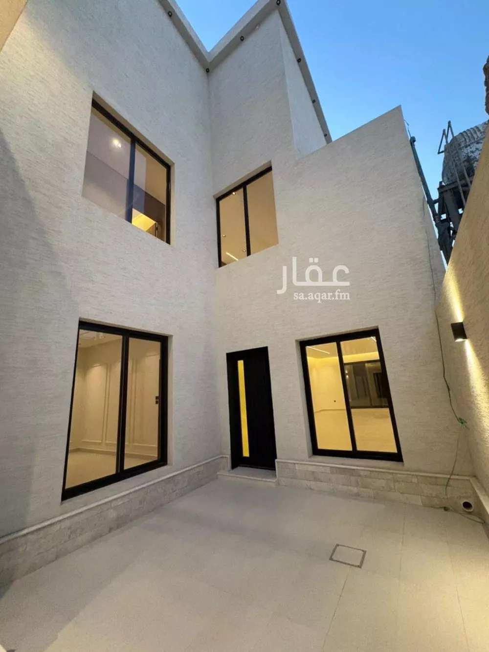 فيلا 6 غرف في المهدية 8