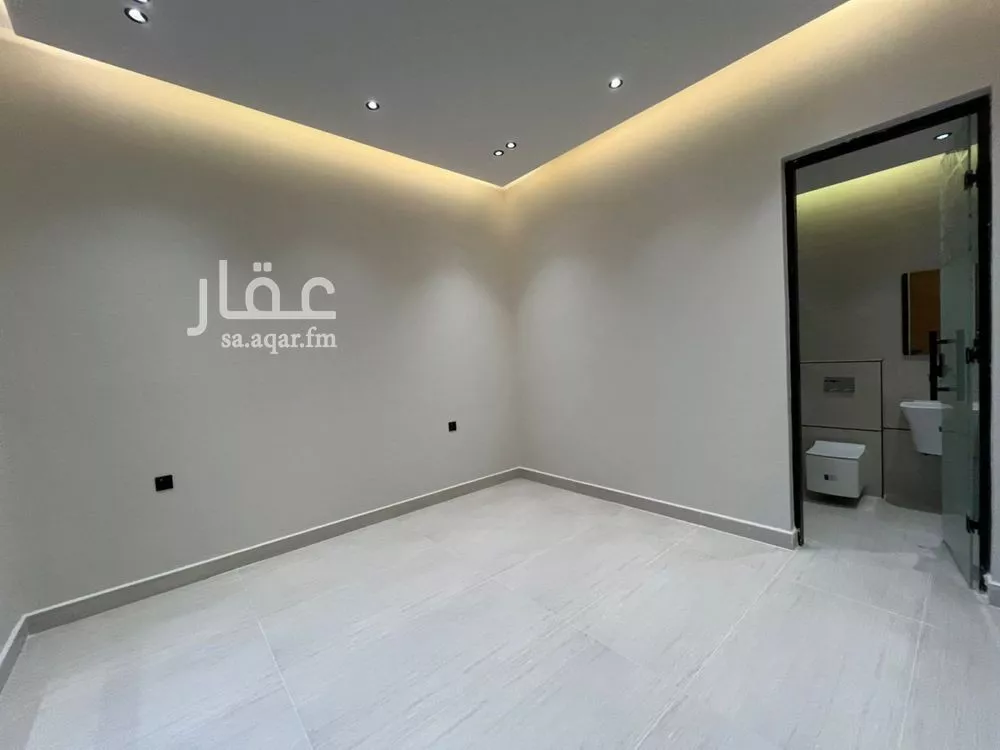 6 bedroom villa in Al Mahdiyyah 14