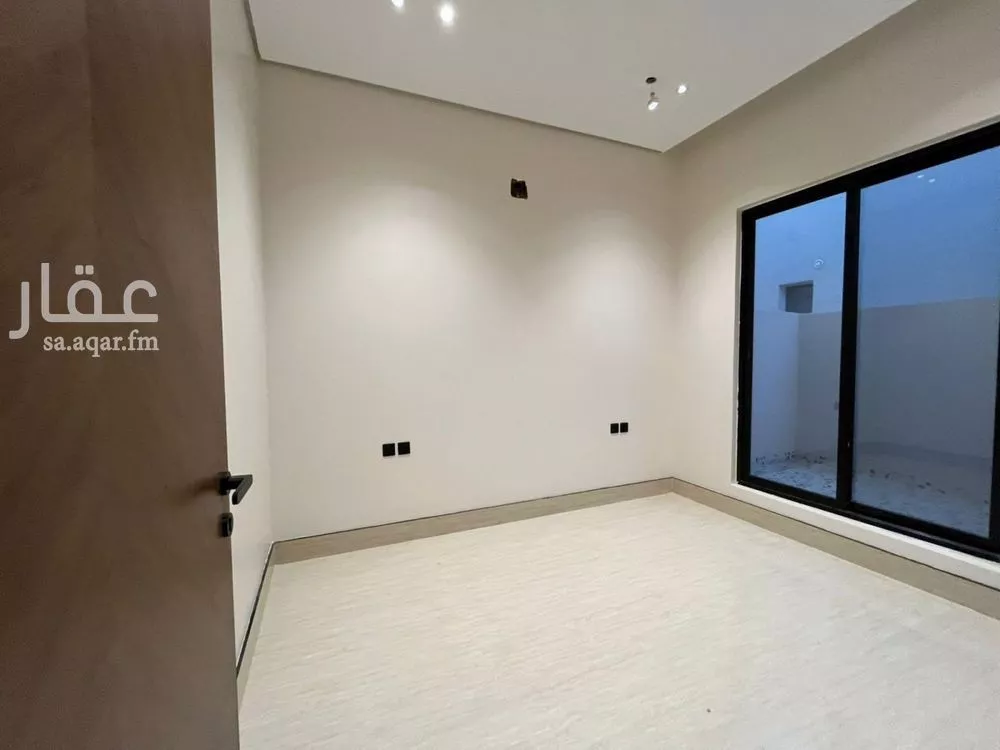 6 bedroom villa in Al Mahdiyyah 21