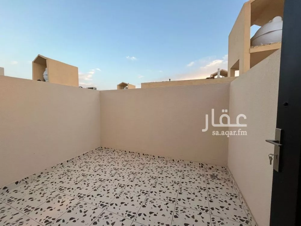 6 bedroom villa in Al Mahdiyyah 26