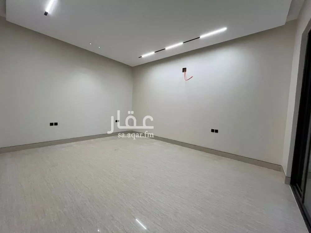 6 bedroom villa in Al Mahdiyyah 8
