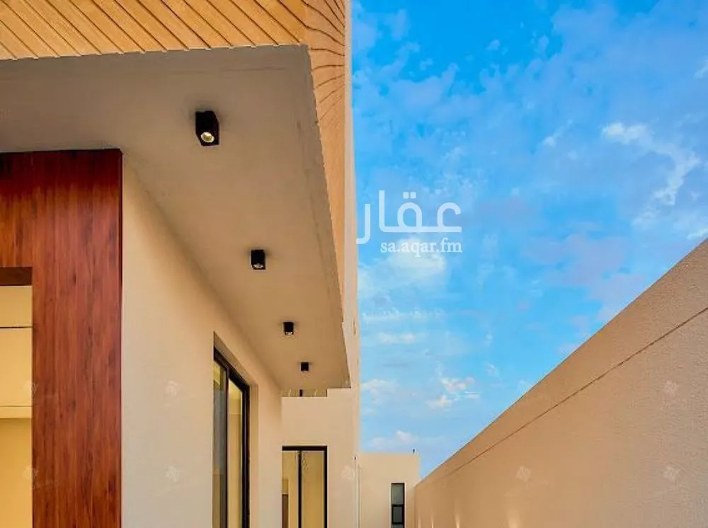 6 bedroom villa in Al Mahdiyyah 9