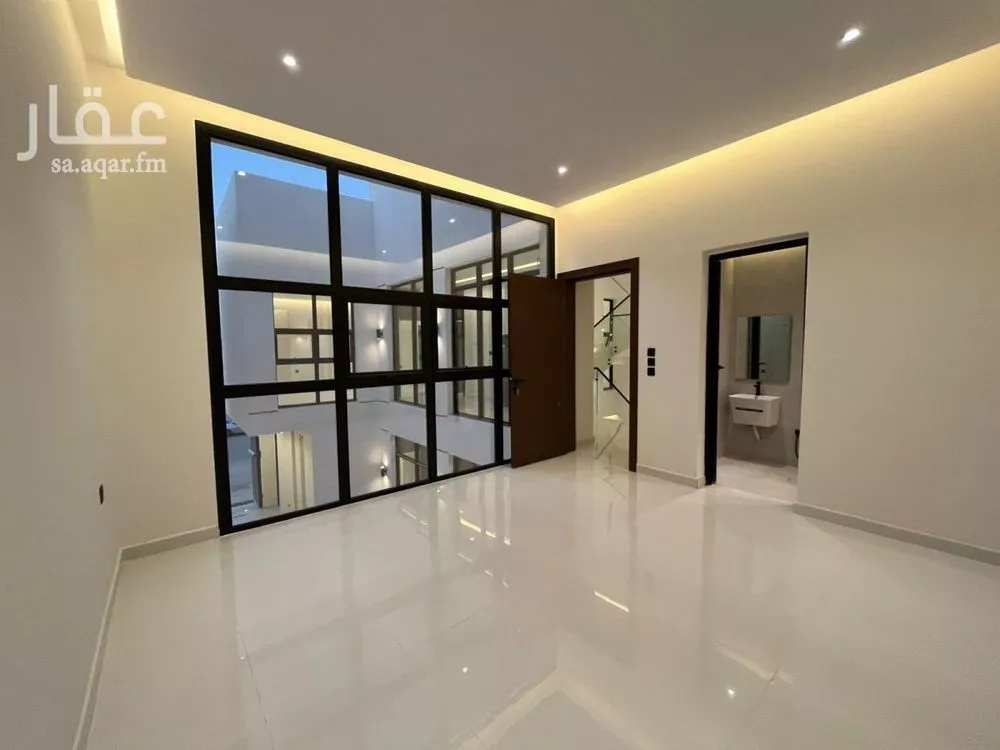 6 bedroom villa in Al Mahdiyyah 15