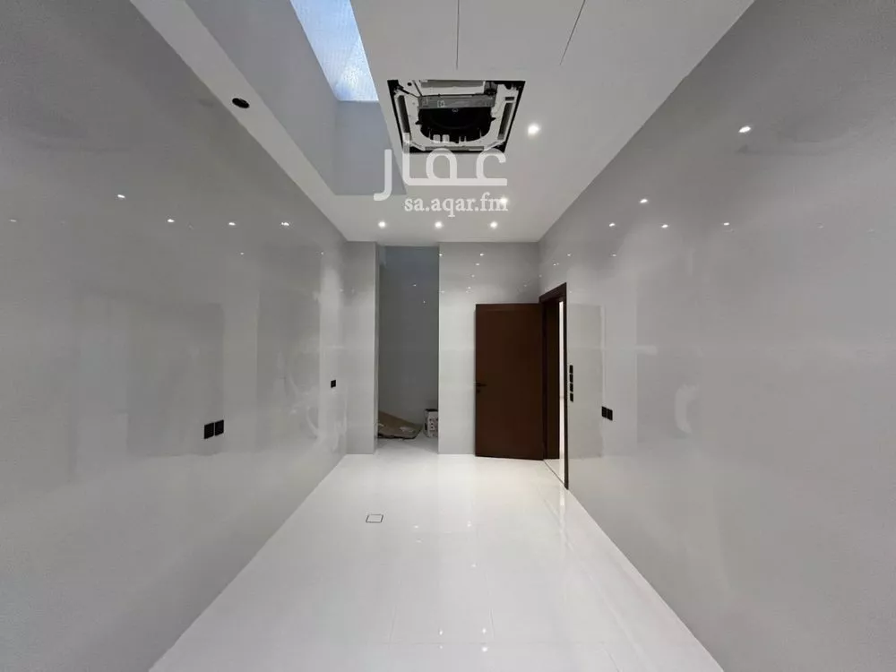 6 bedroom villa in Al Mahdiyyah 20