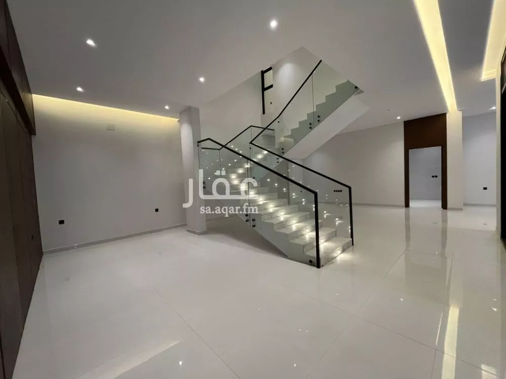 6 bedroom villa in Al Mahdiyyah 9