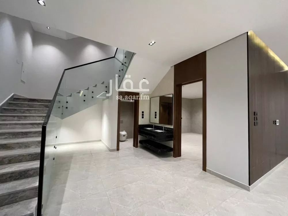 5 bedroom villa in Al Mahdiyyah 12