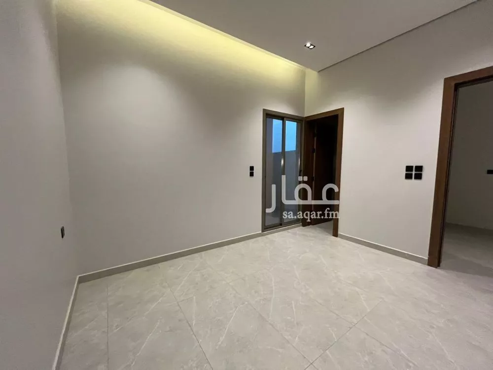 5 bedroom villa in Al Mahdiyyah 19