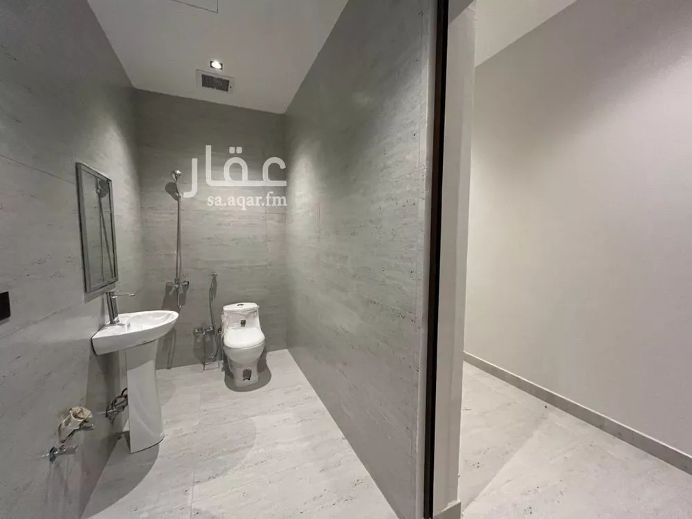 5 bedroom villa in Al Mahdiyyah 20