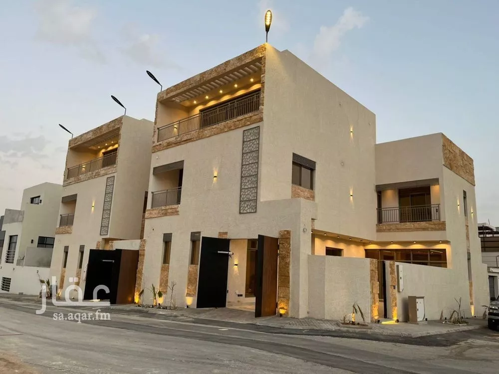 5 bedroom villa in Al Mahdiyyah 4