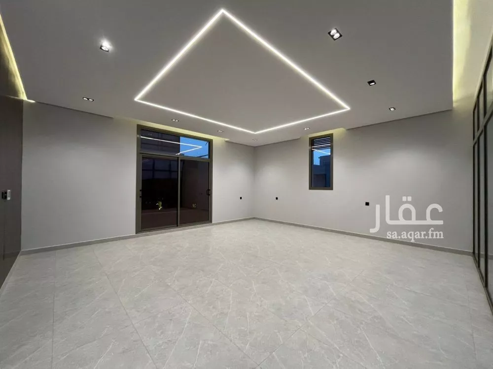 5 bedroom villa in Al Mahdiyyah 6