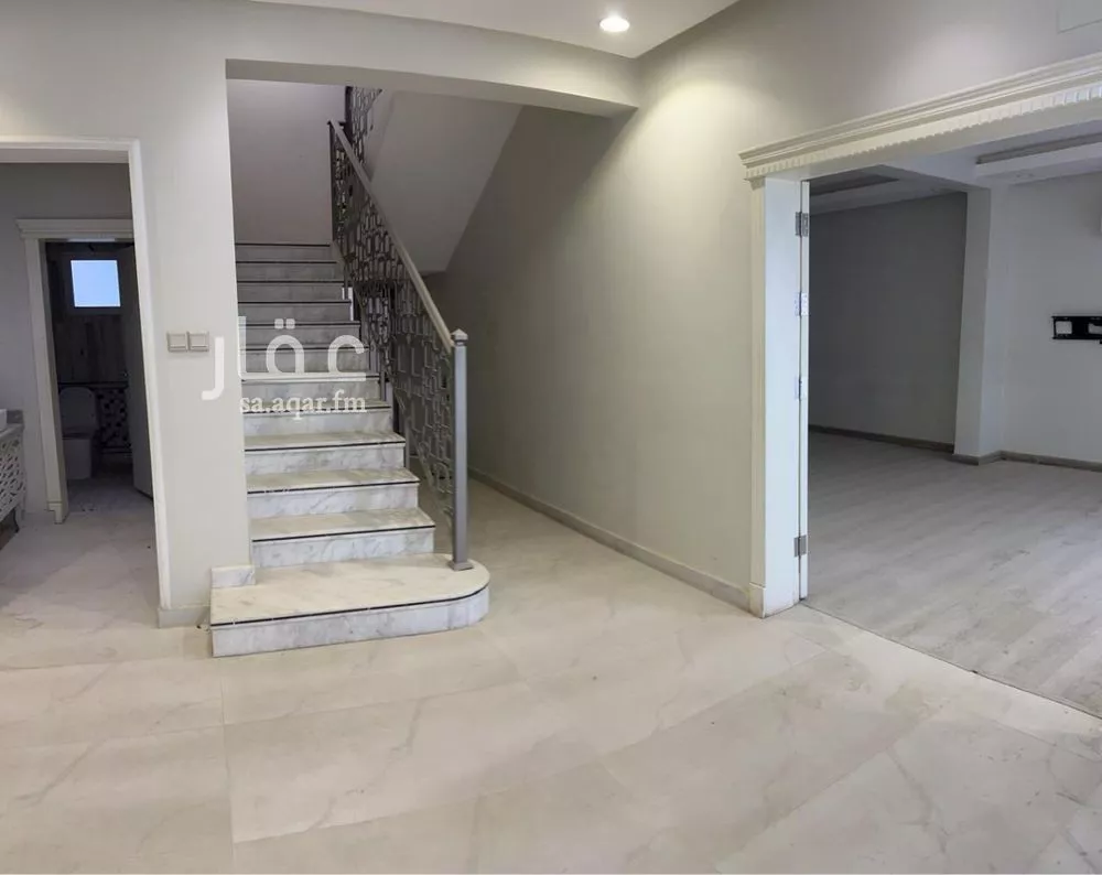 9 bedroom villa in King Abdul Aziz 4