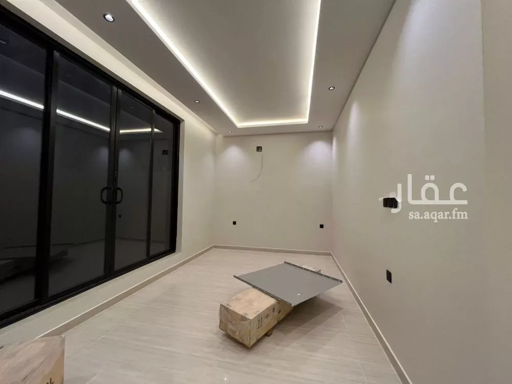 5 bedroom villa in Al Mahdiyyah 13