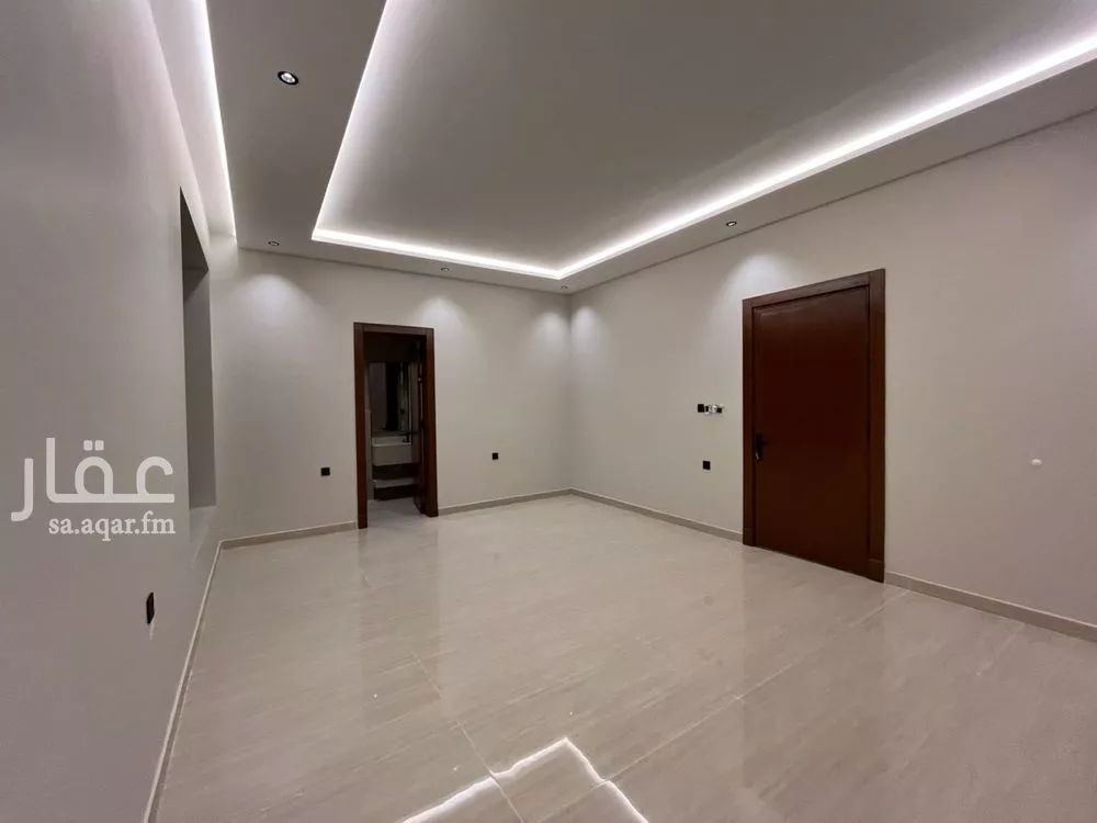 5 bedroom villa in Al Mahdiyyah 14