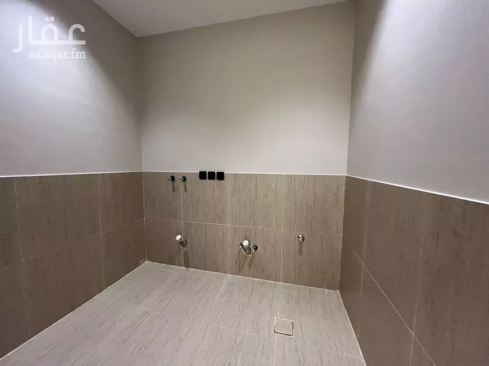 5 bedroom villa in Al Mahdiyyah 16