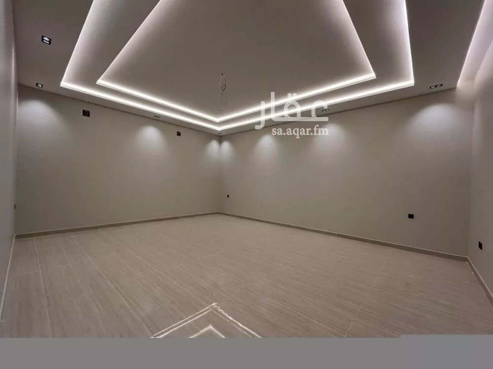 5 bedroom villa in Al Mahdiyyah 10