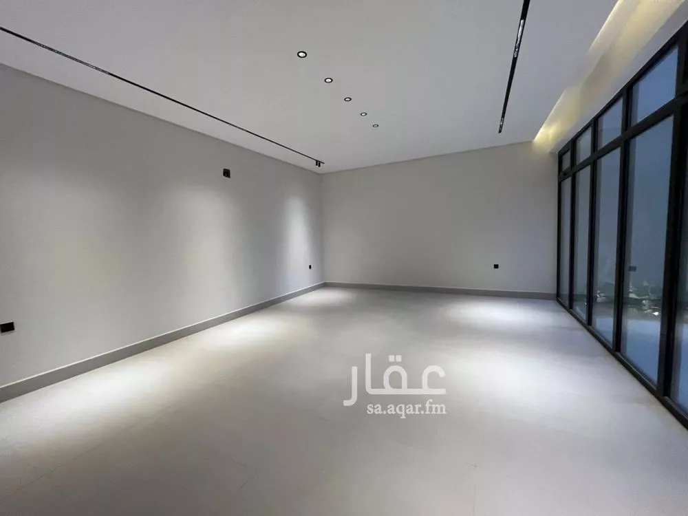 5 bedroom villa in Al Mahdiyyah 12