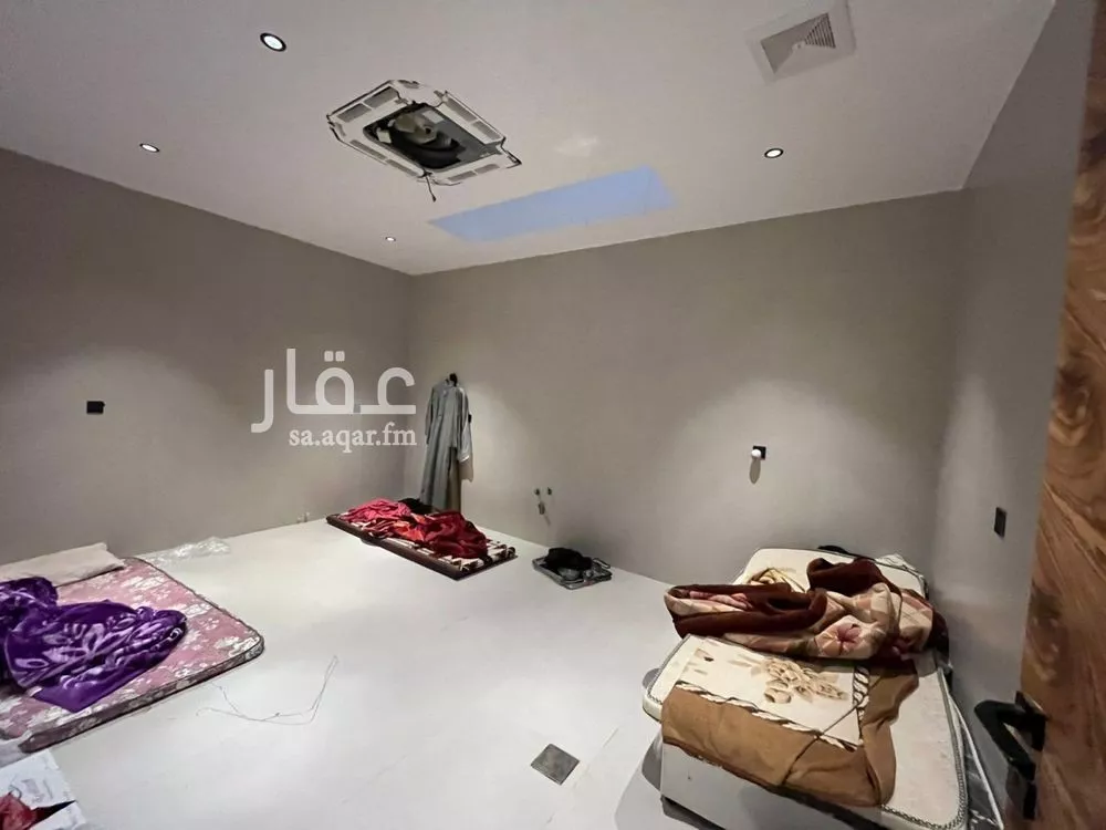 5 bedroom villa in Al Mahdiyyah 14