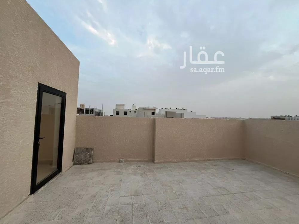 5 bedroom villa in Al Mahdiyyah 23