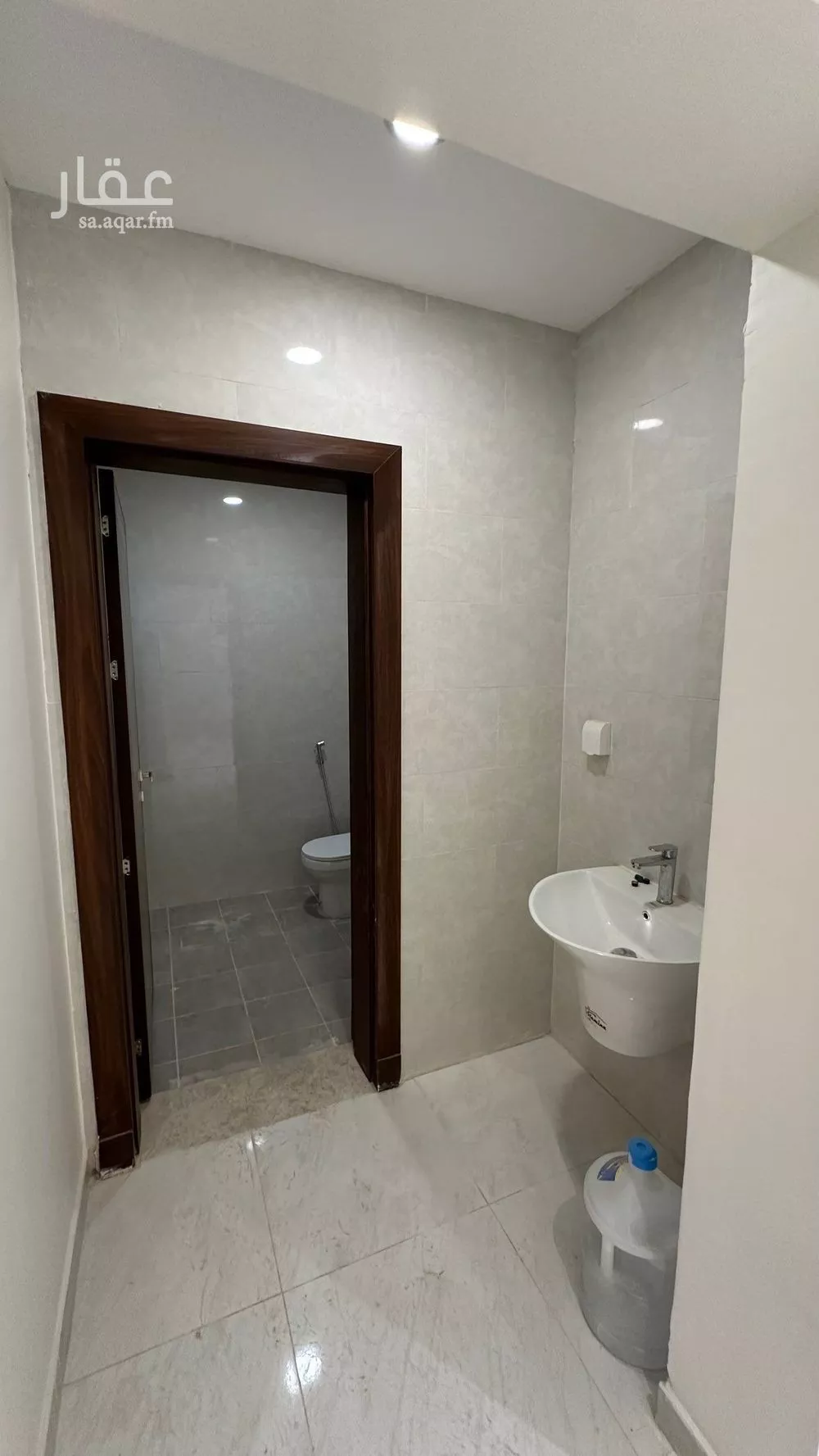 4 bedroom villa in Al Janadriyah 13