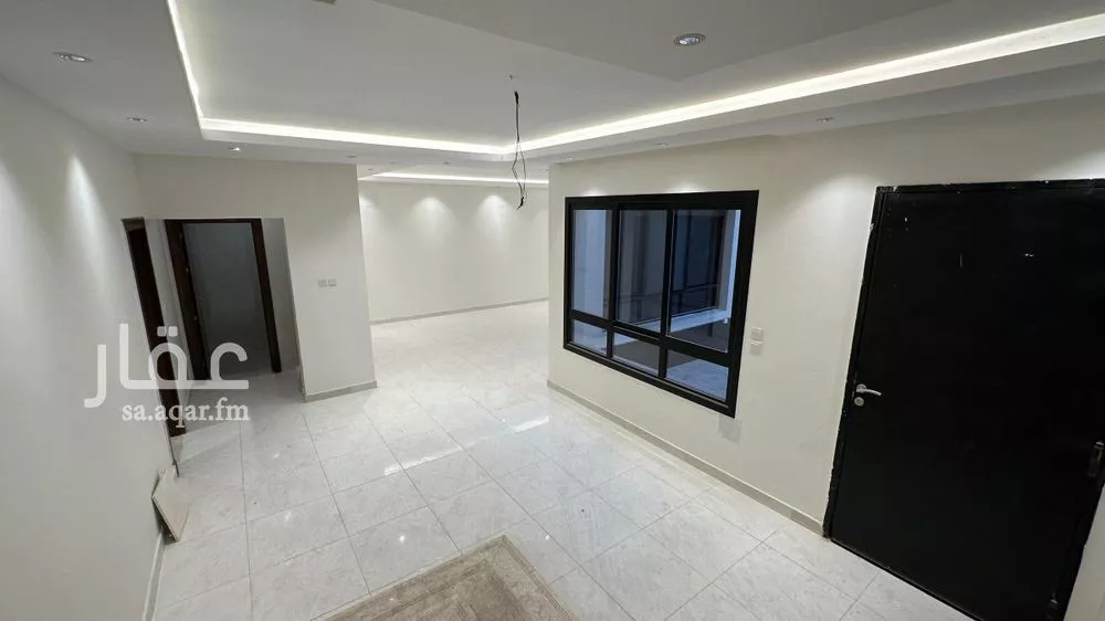 4 bedroom villa in Al Janadriyah 15