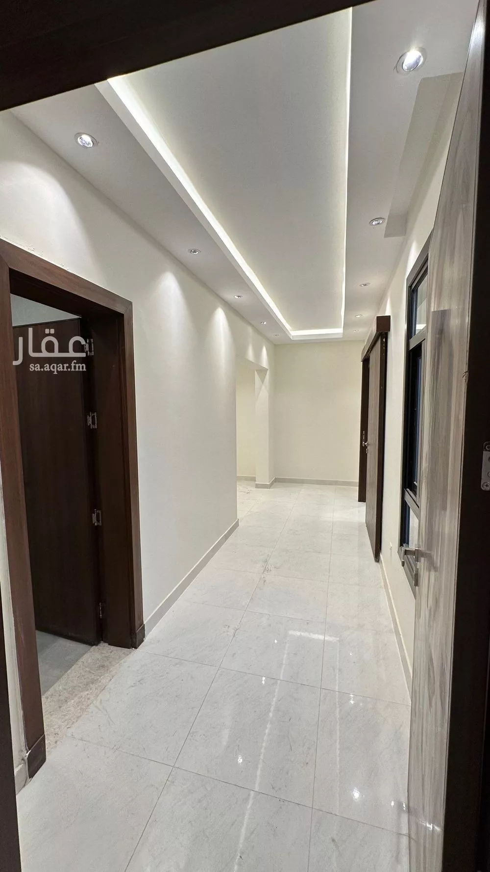 4 bedroom villa in Al Janadriyah 18
