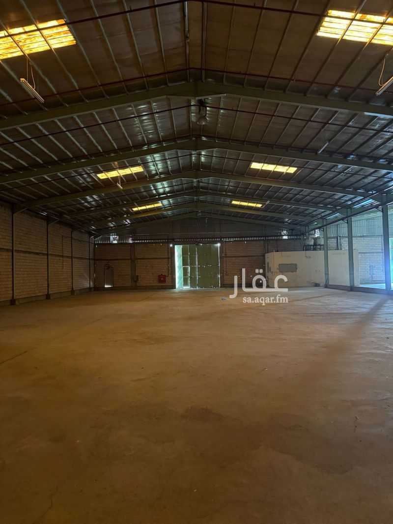warehouse in Al Aziziyah, Riyadh 2