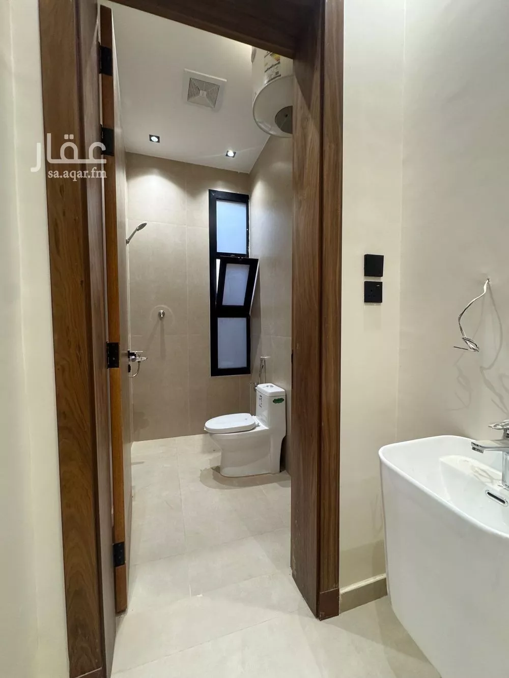 5 bedroom villa in Dhahrat Laban 27