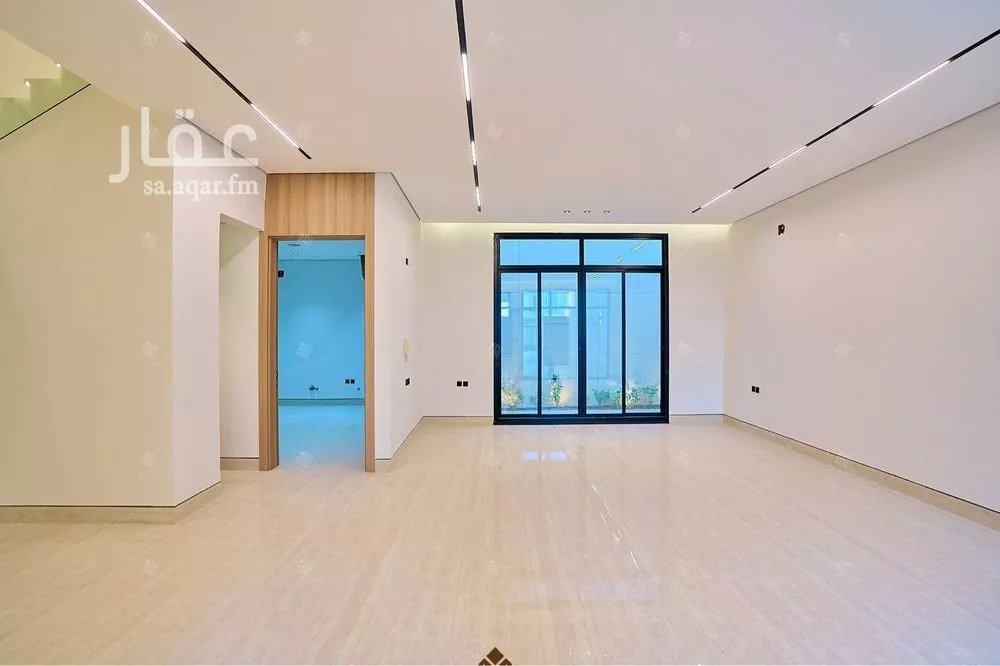 5 bedroom villa in Al Mahdiyyah 26