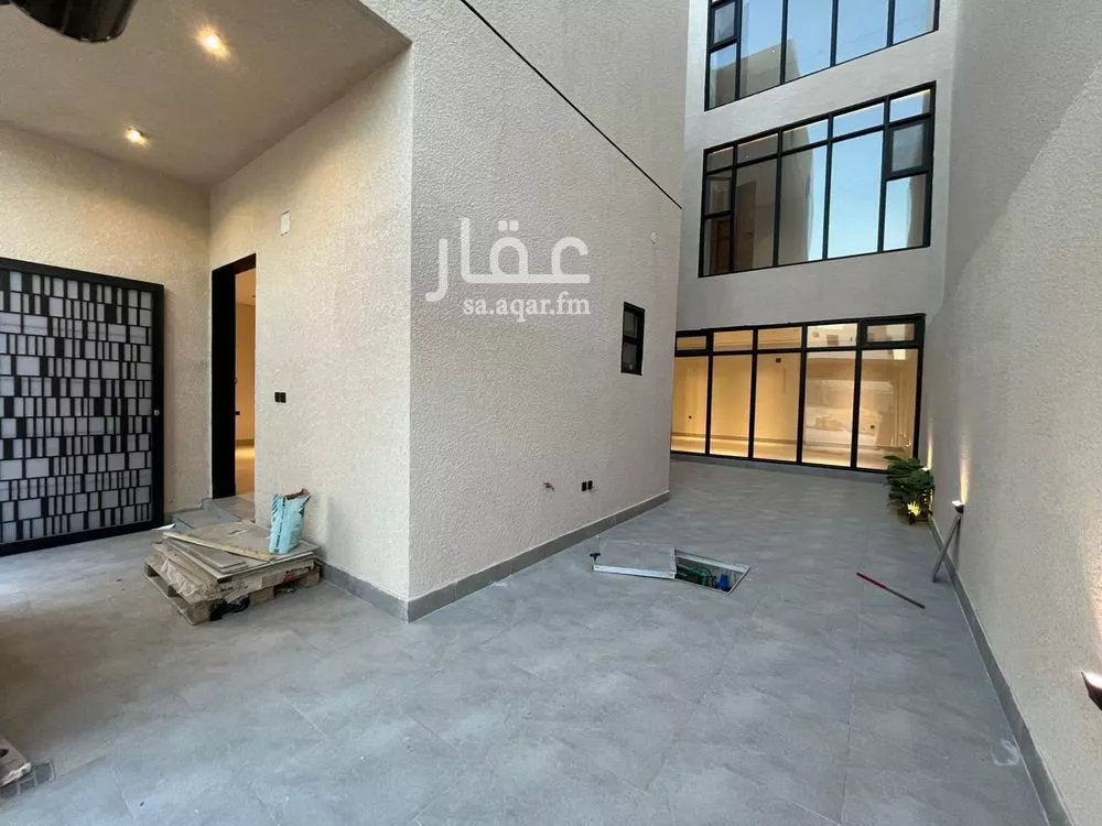 5 bedroom villa in Al Mahdiyyah 14