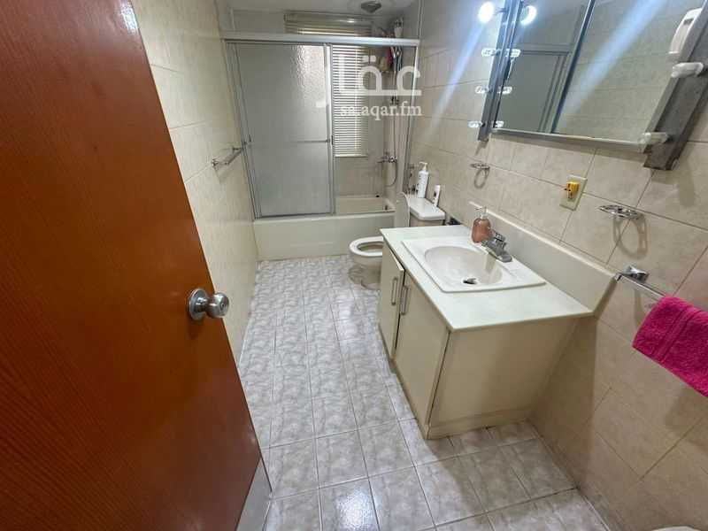 4 bedroom villa in Al Huwaylat, Eastern Province 2