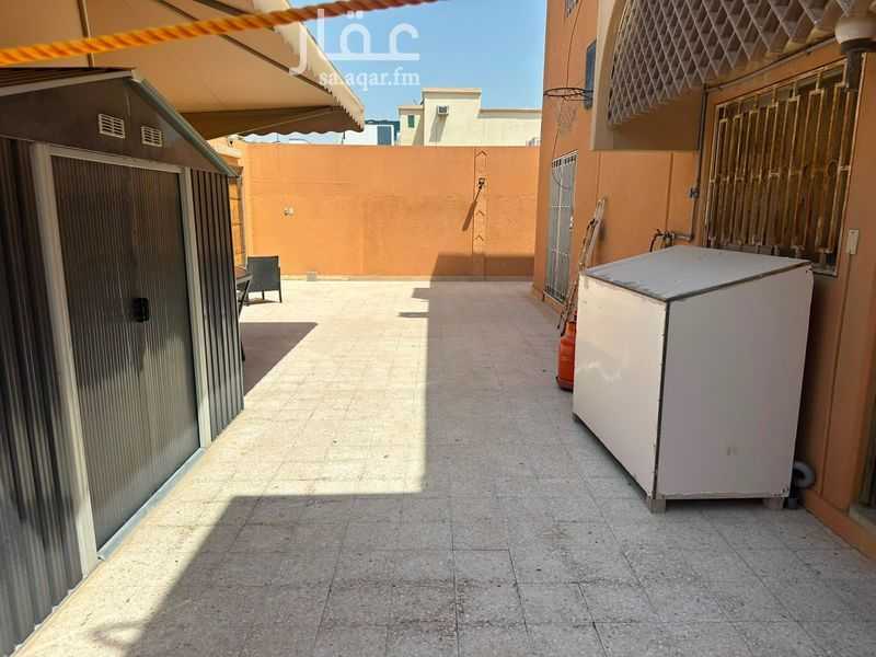 4 bedroom villa in Al Huwaylat, Eastern Province 8