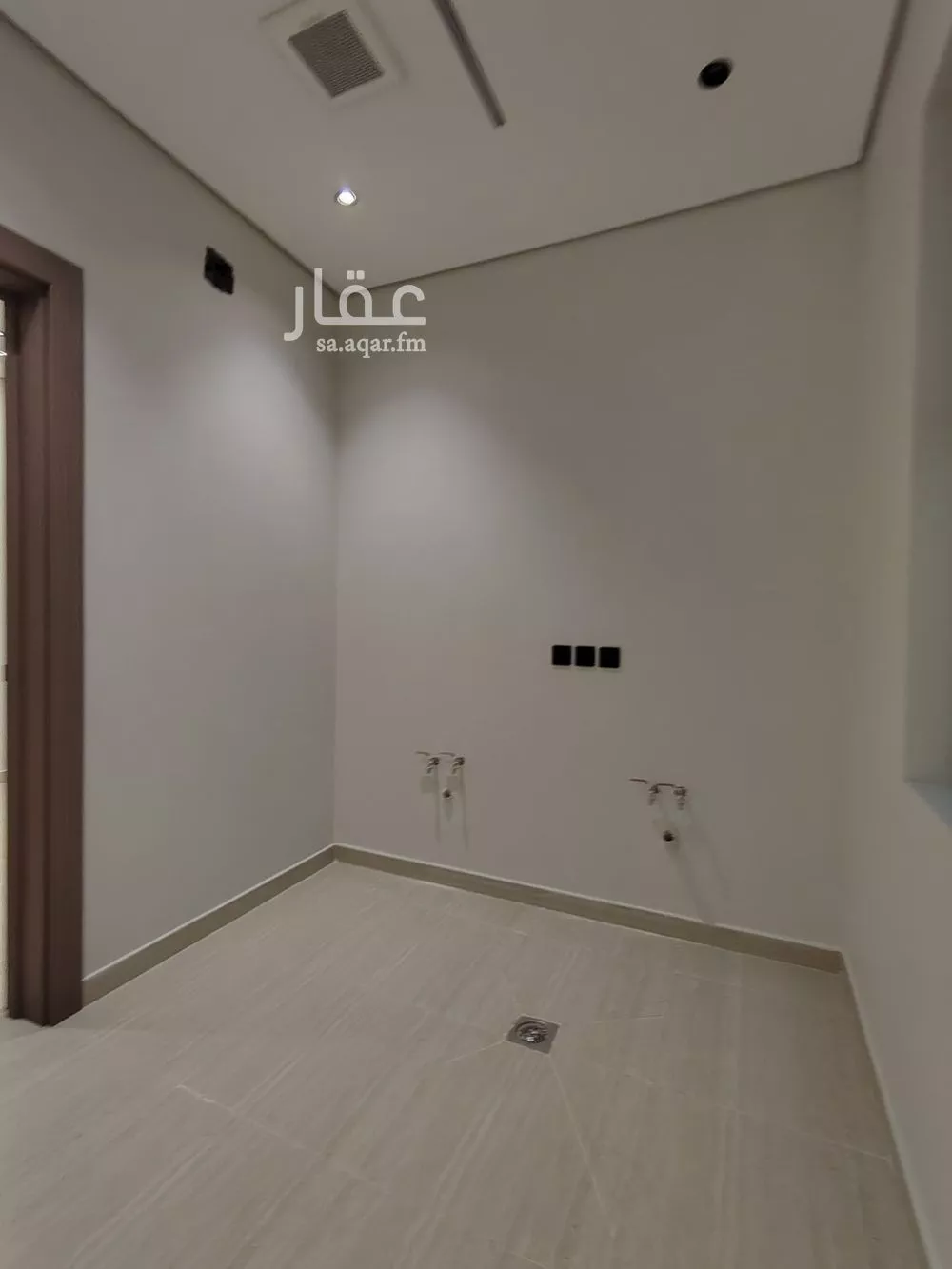 6 bedroom villa in Al Hazm 4
