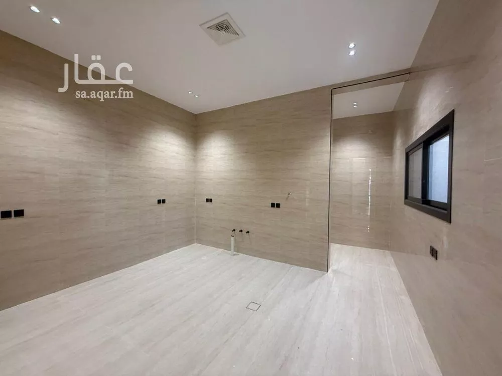 4 bedroom villa in Al Mahdiyyah 15