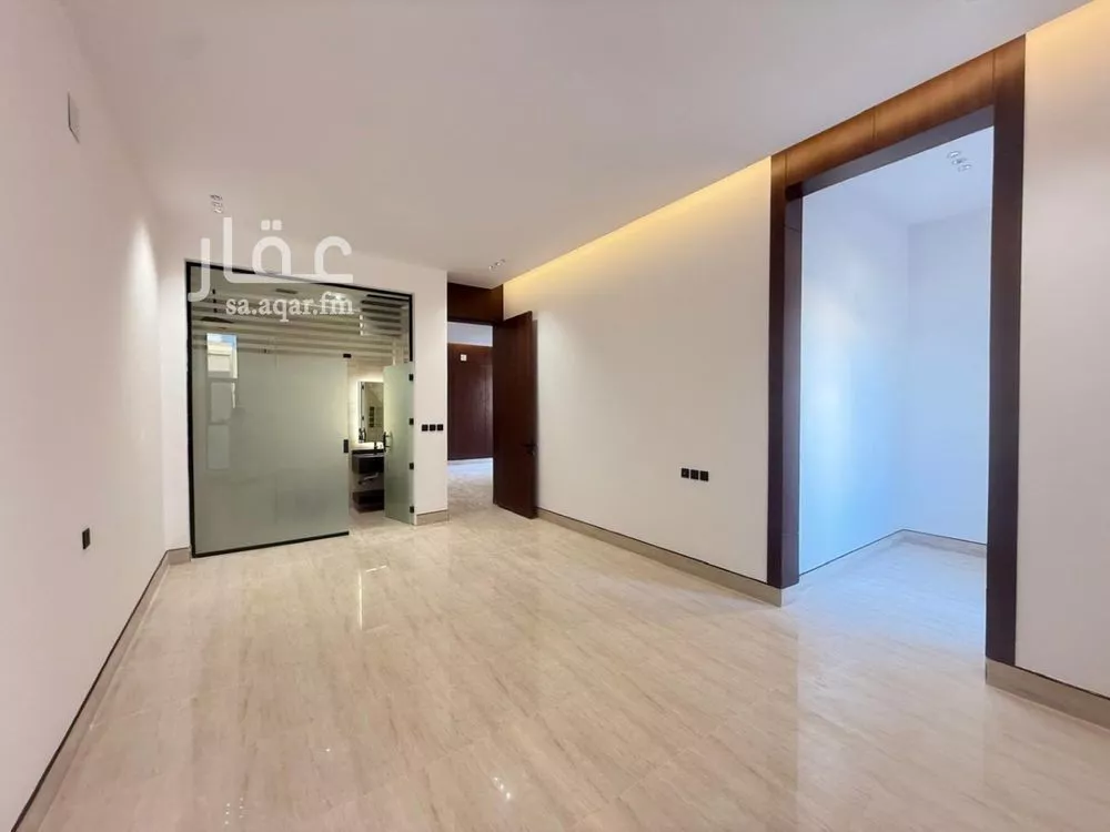 4 bedroom villa in Al Mahdiyyah 16