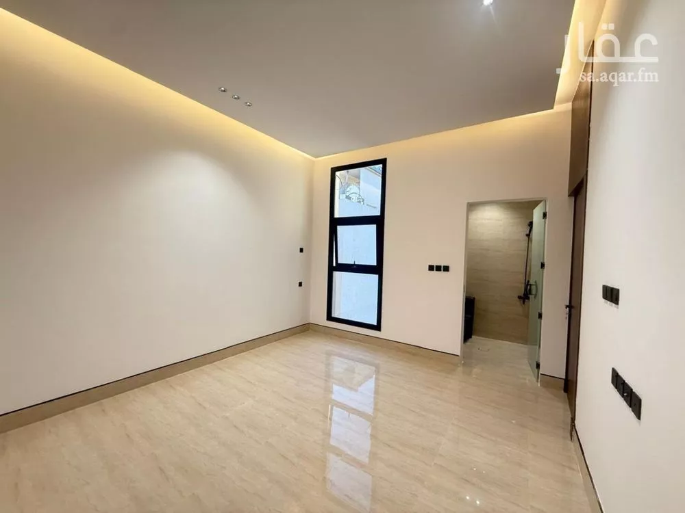 4 bedroom villa in Al Mahdiyyah 23