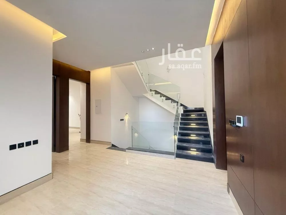 4 bedroom villa in Al Mahdiyyah 24