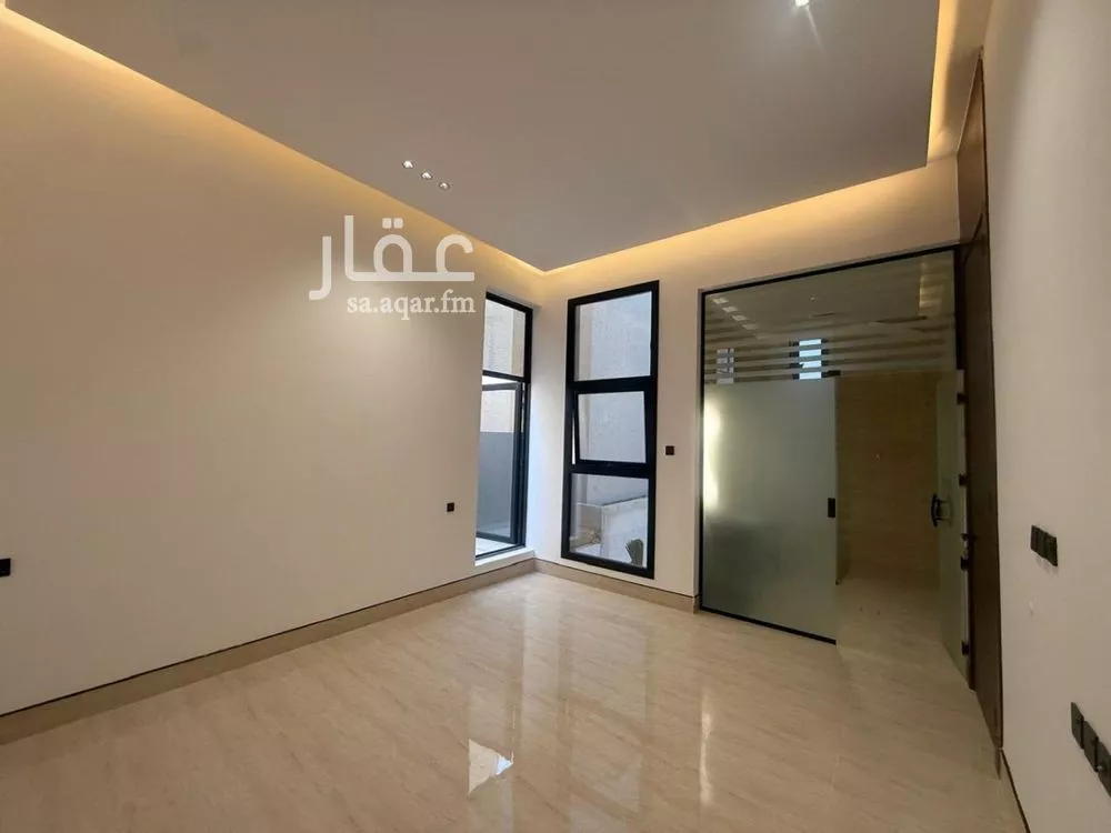 4 bedroom villa in Al Mahdiyyah 27