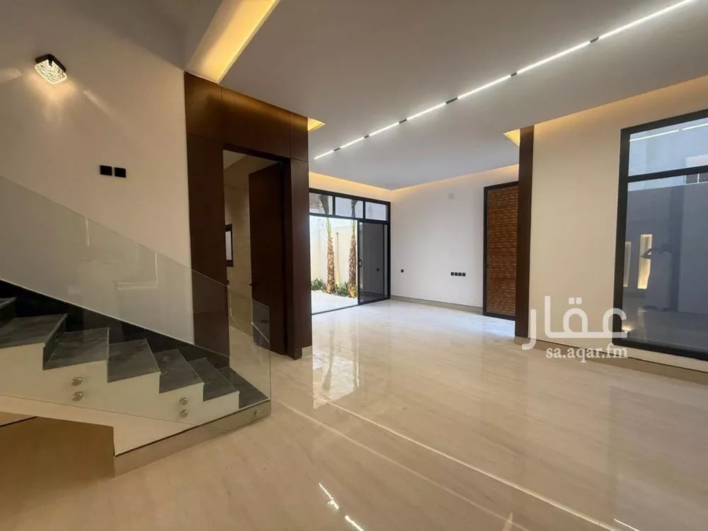 4 bedroom villa in Al Mahdiyyah 5