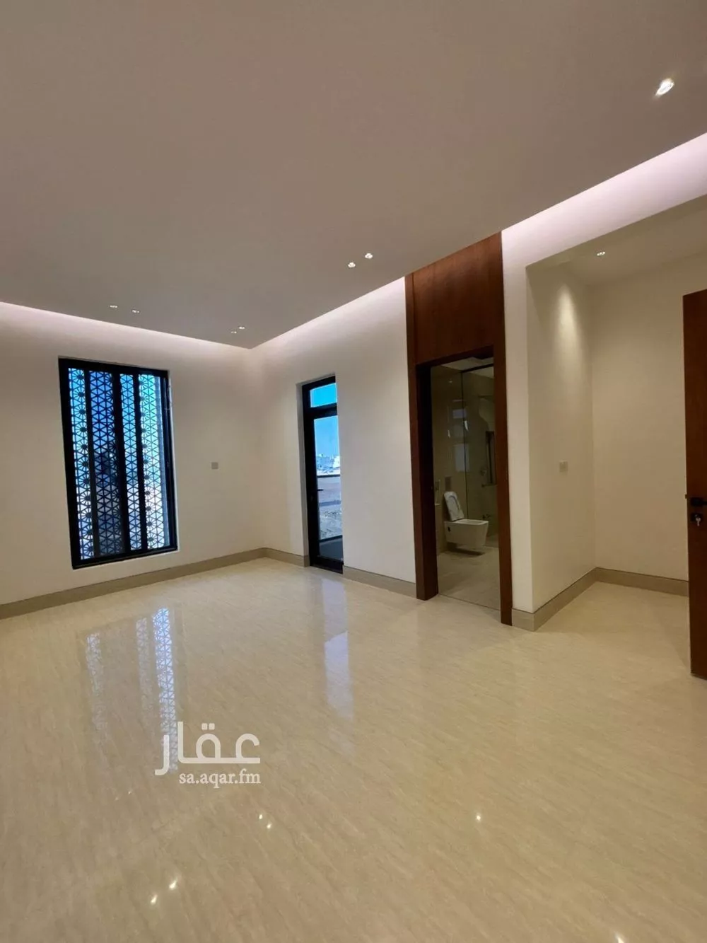 5 bedroom villa in Al Mahdiyyah 13