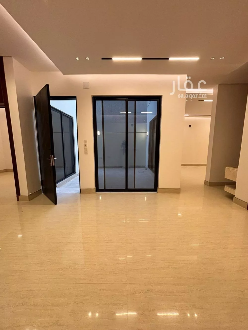 5 bedroom villa in Al Mahdiyyah 16